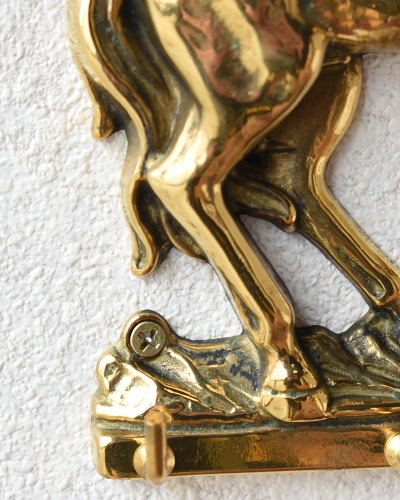 馬をモチーフにしたイタリアの壁掛け4連フック（真鍮/ゴールド）｜玄関